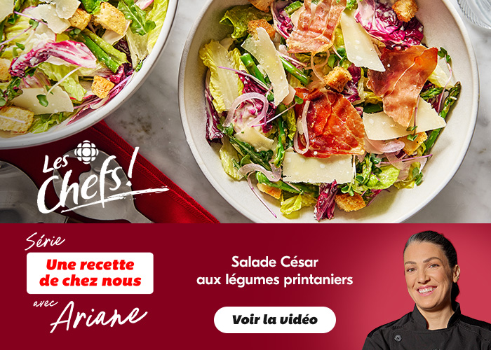 Salade César aux légumes printaniers - Voir la vidéo